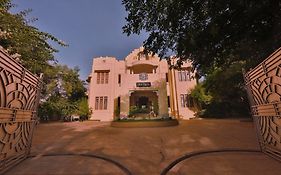 Visalam Cgh Earth 5*